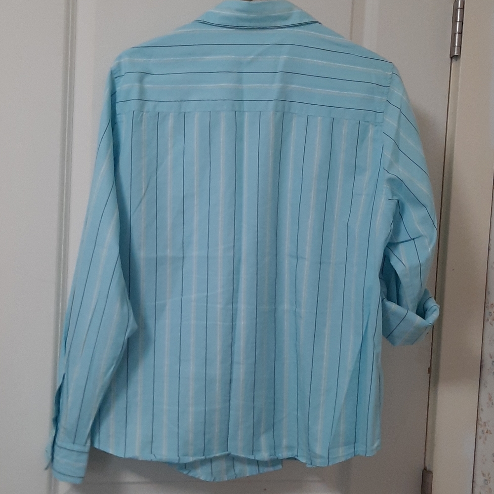 Button down top - Picture 7 of 7